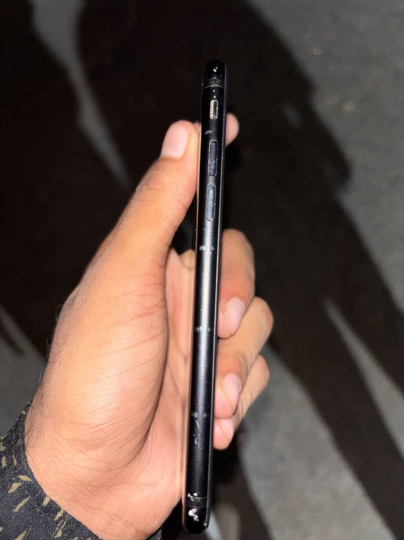 Apple iPhone 7 7