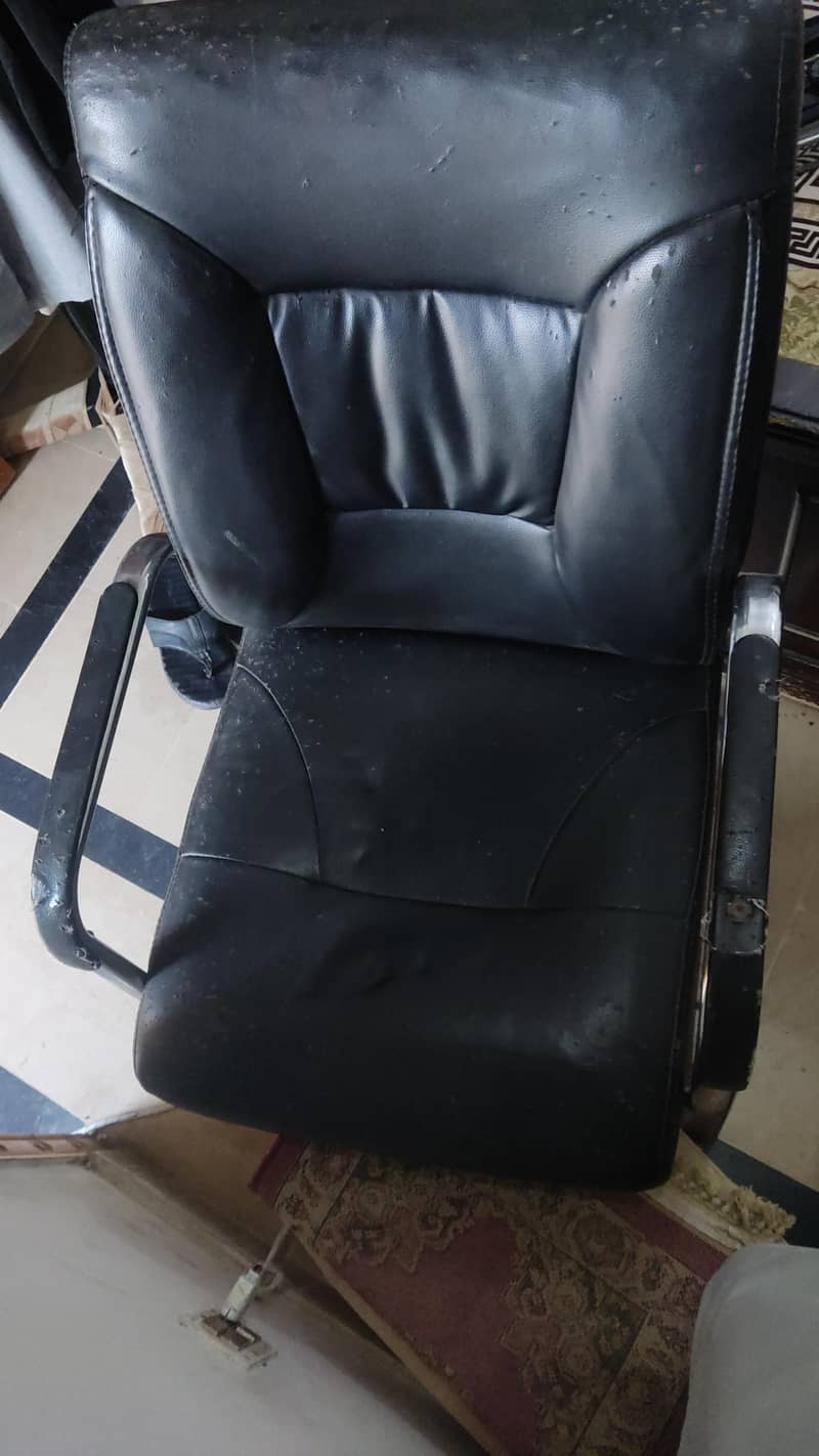 Chair 0