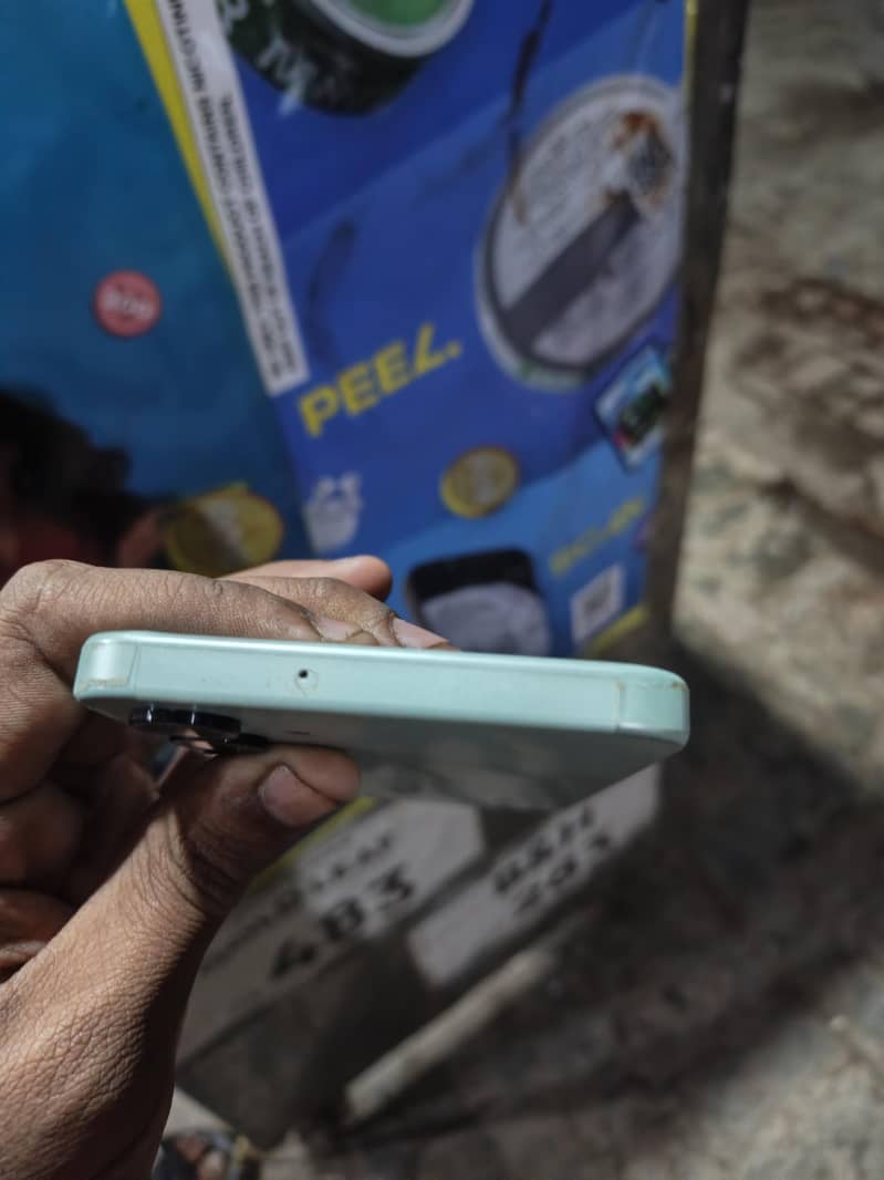 Samsung Mobile A16 6