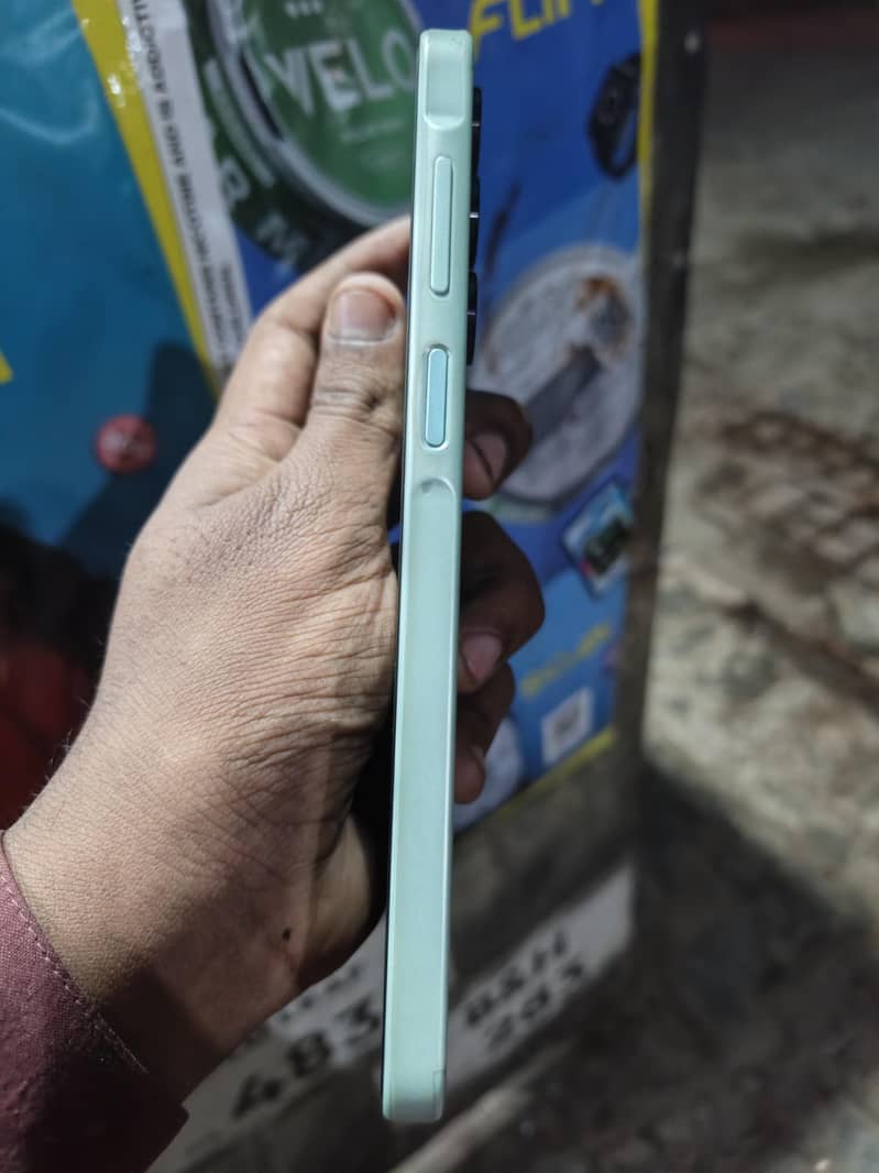 Samsung Mobile A16 7