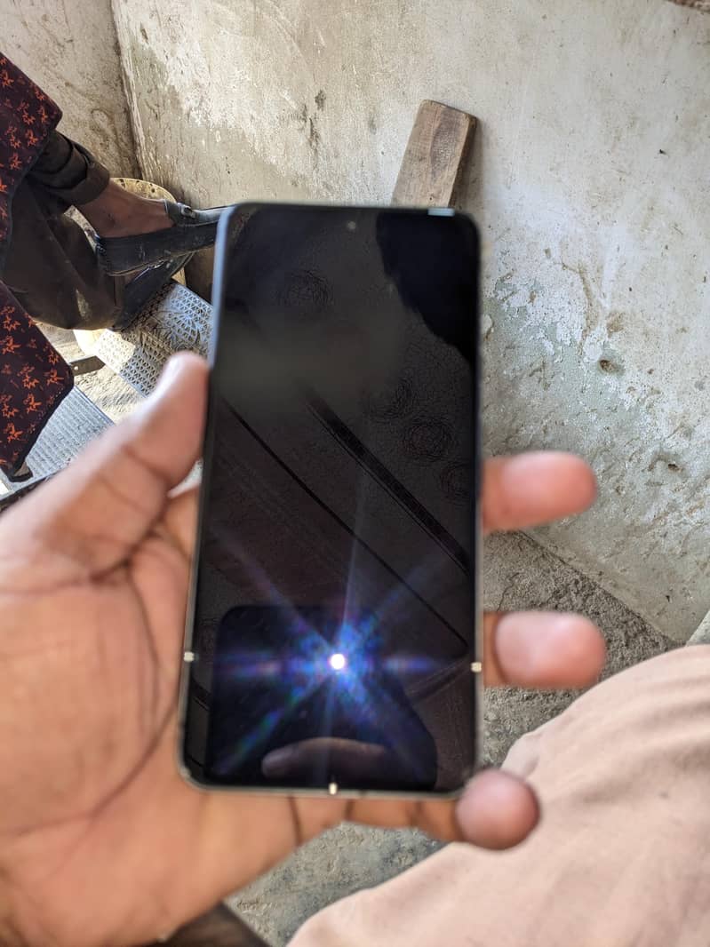 Google Pixel 8 3