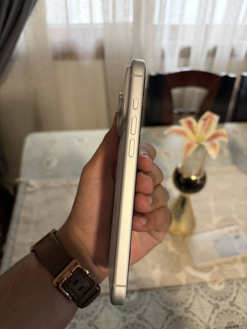 Apple iPhone 17 Pro Max 2