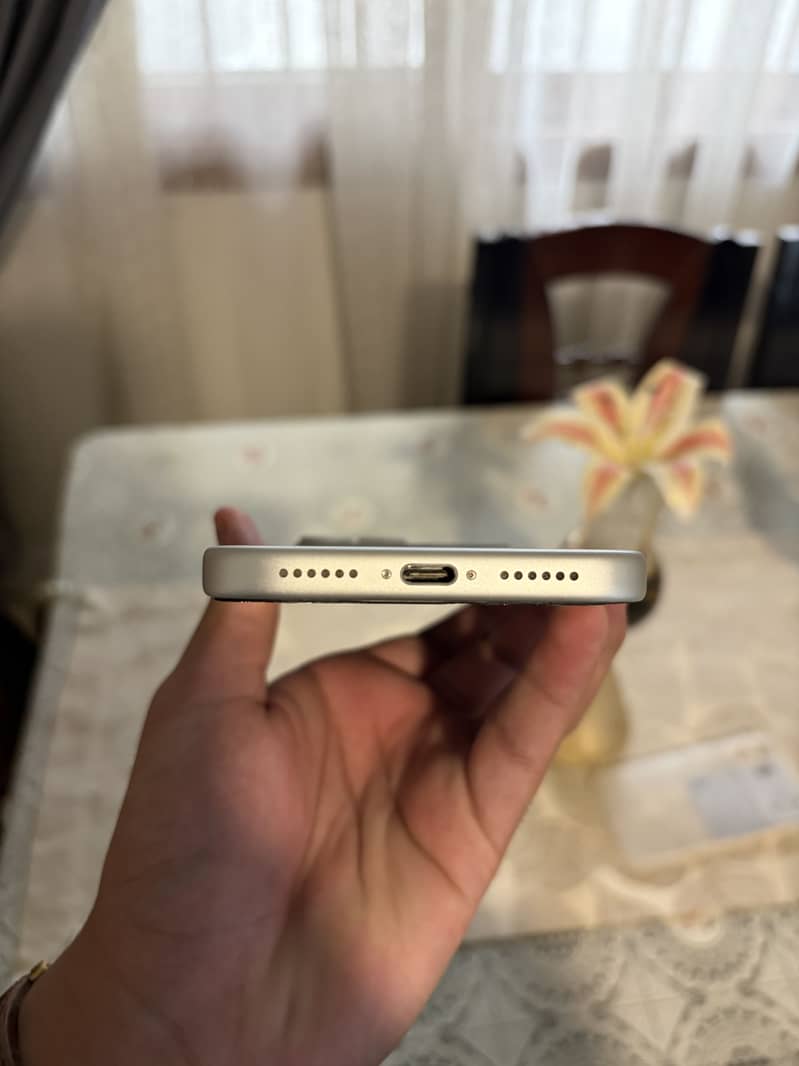 Apple iPhone 17 Pro Max 5