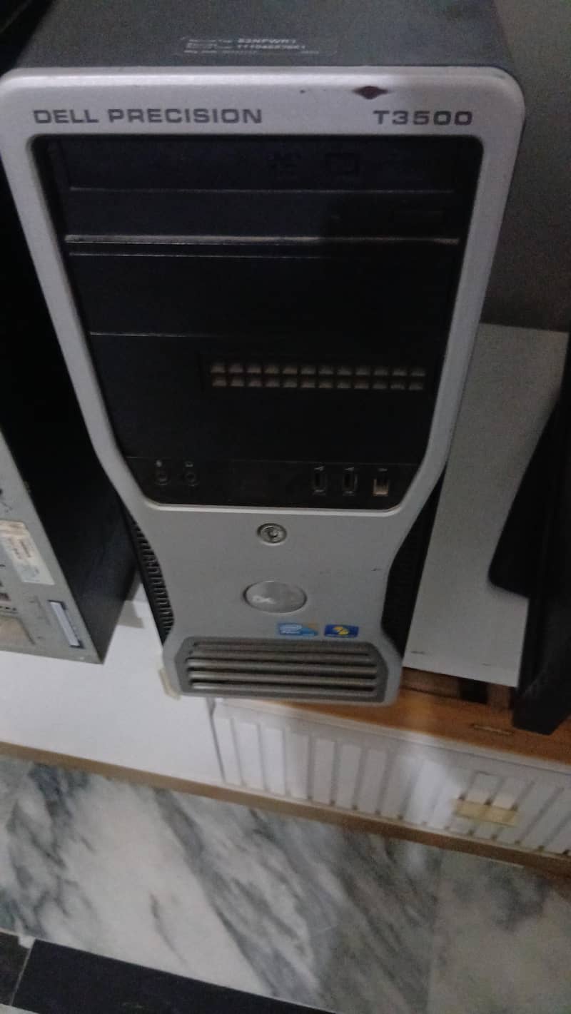 Dell precision T3500 0