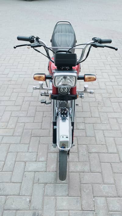 CD70 Bike sale