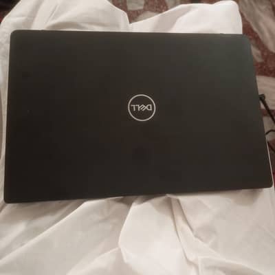 Dell Latitude 7400