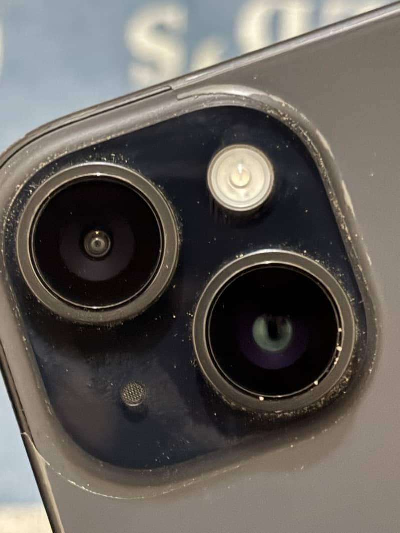 Apple iPhone 15 3