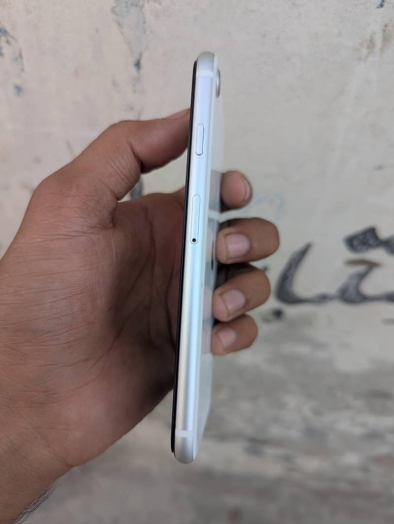 Apple iPhone SE 1