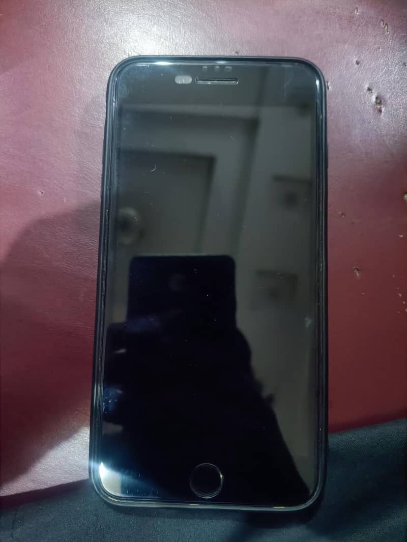 Apple iPhone 7 Plus 0