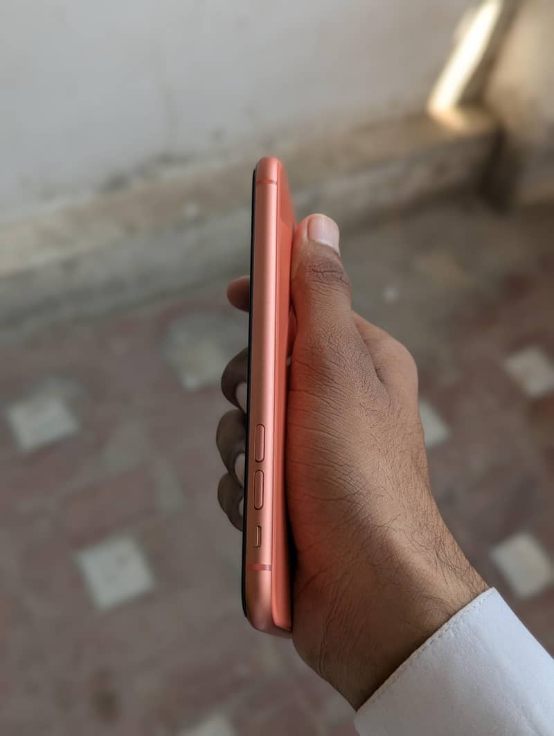 Apple iPhone XR 3