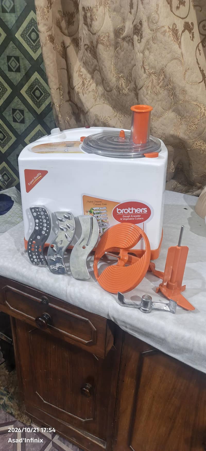 dough maker and vegetable cutter 1