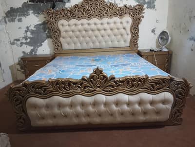 bed and table and matress dressing mirror