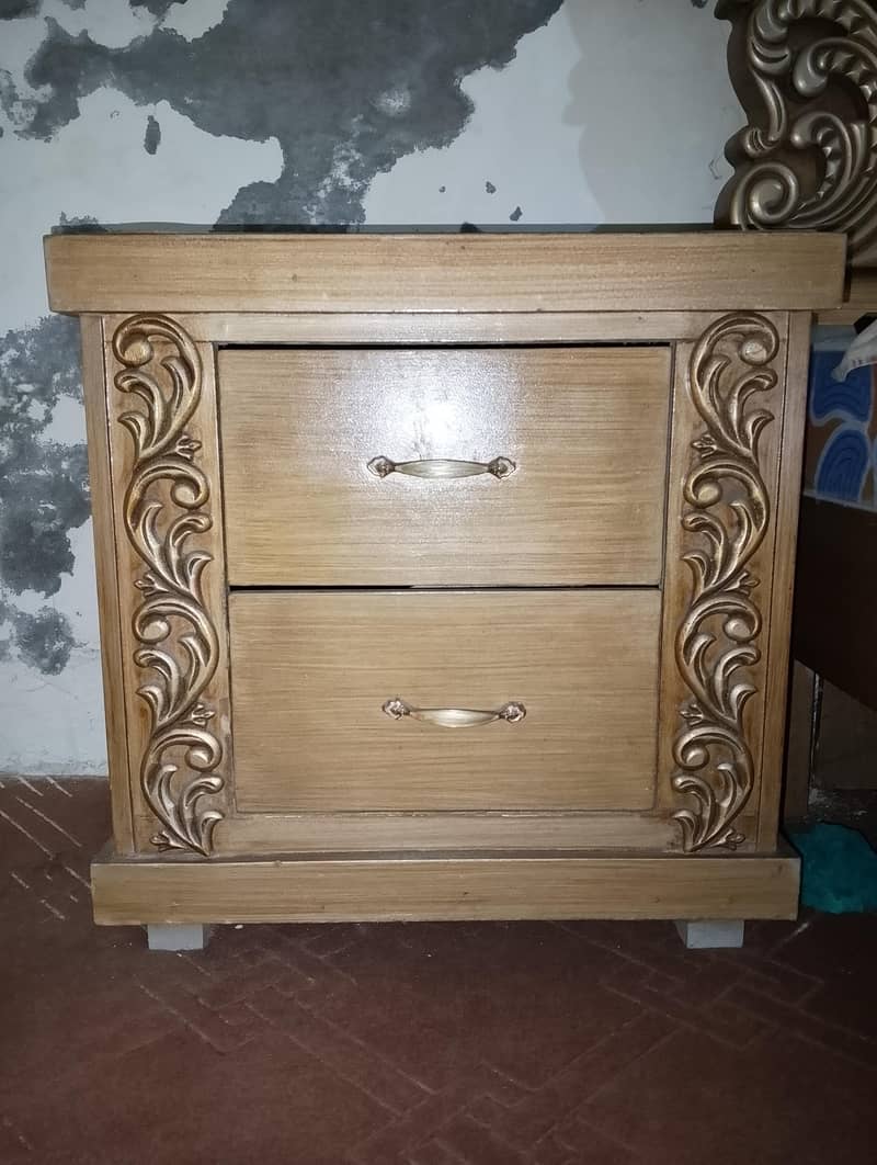 Double Bed with Mattress & Dressing Table 3