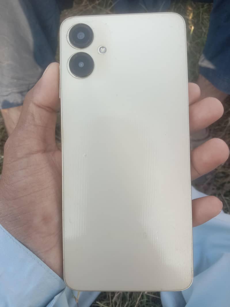 Samsung Mobile A06 4