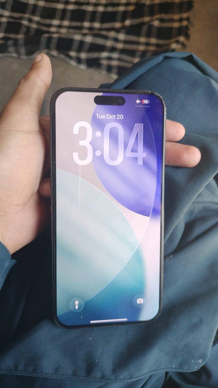 Apple iPhone 15 Pro Max 1