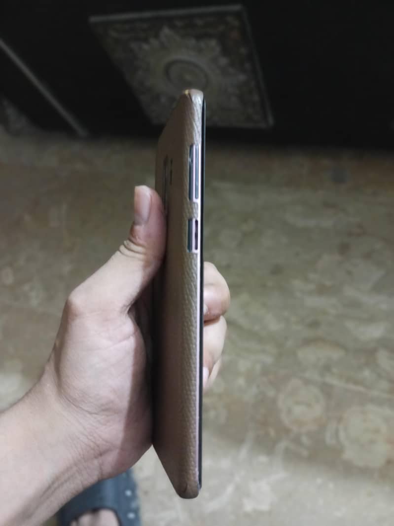 Samsung Mobile S9 Plus 2
