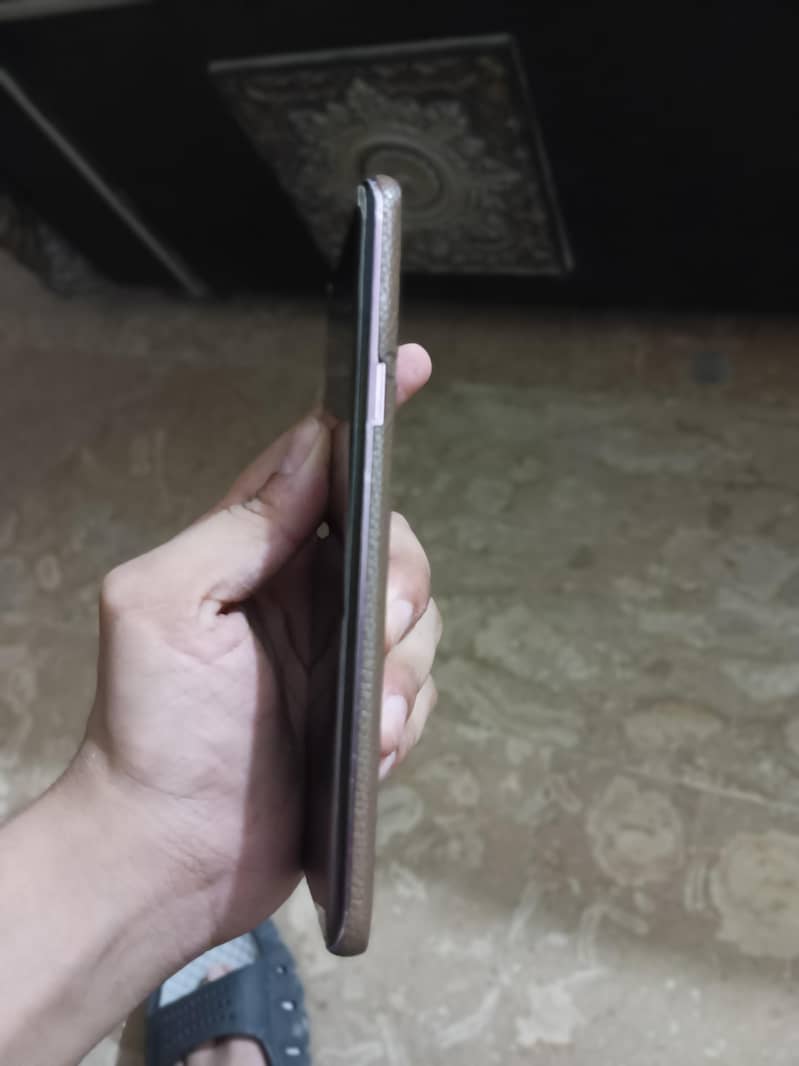 Samsung Mobile S9 Plus 3