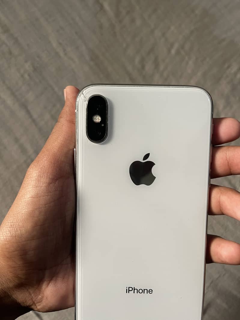 Apple iPhone X 4