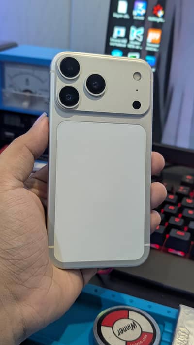 iPhone XR Converted 17 Pro JV 64GB