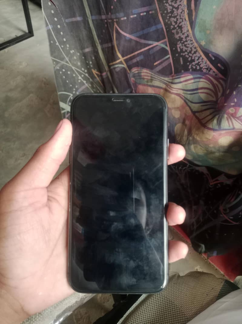 Apple iPhone 11 6