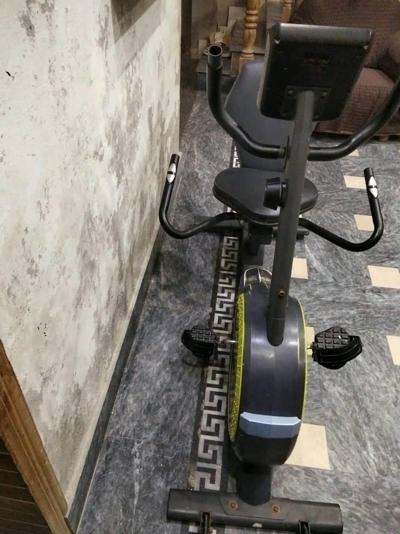 premium exercise bike 2
