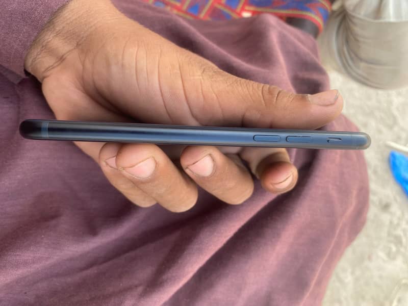 Apple iPhone SE 3rd generation 2