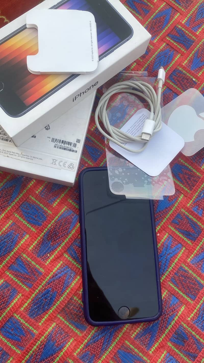 Apple iPhone SE 3rd generation 7