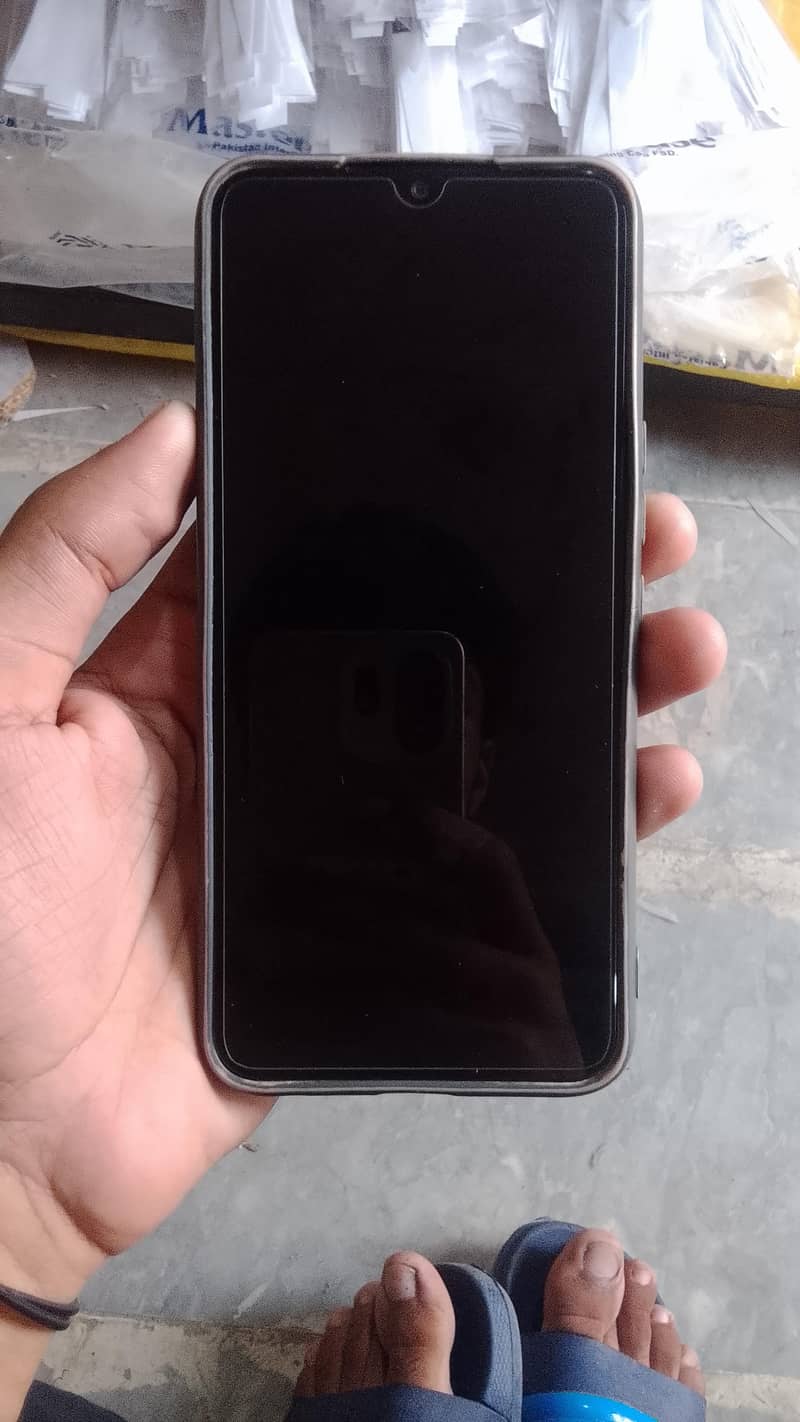 Tecno Spark 8C 0