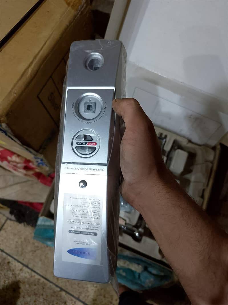 fingerprint door lock system 2