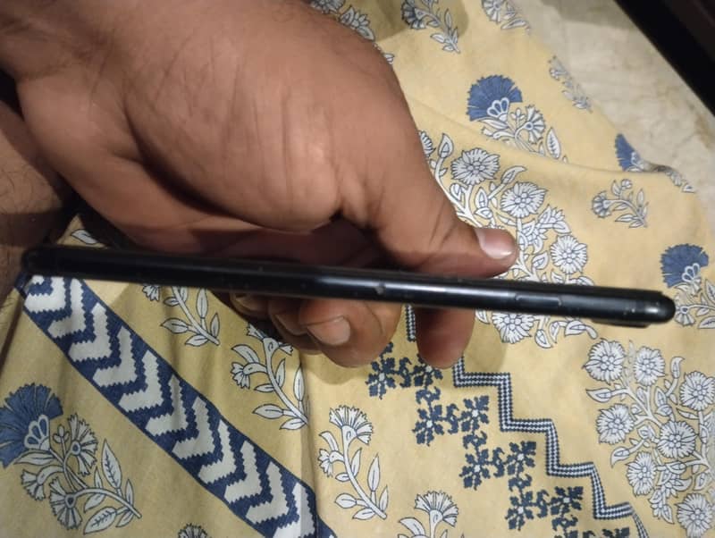 Apple iPhone 7 Plus 2