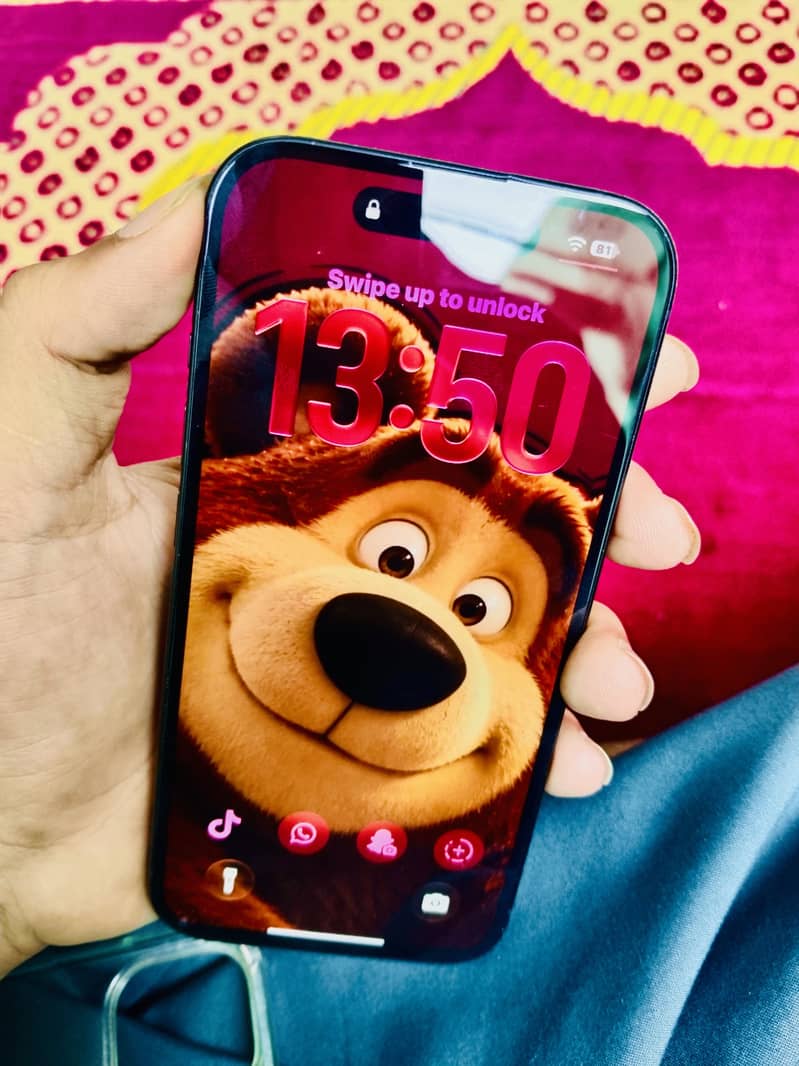 iPhone 15 5
