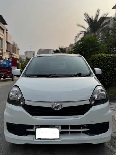 Daihatsu Mira 2012