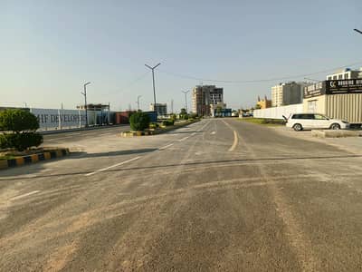 8 MARLA LIFE TIME COMMERCIAL PLOT FOR SALE