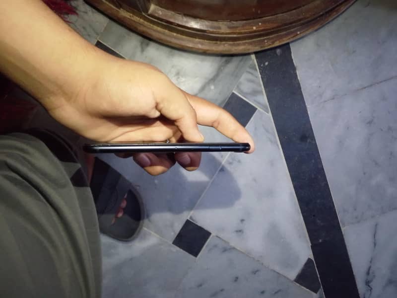 Apple iPhone SE 3rd 5g 5