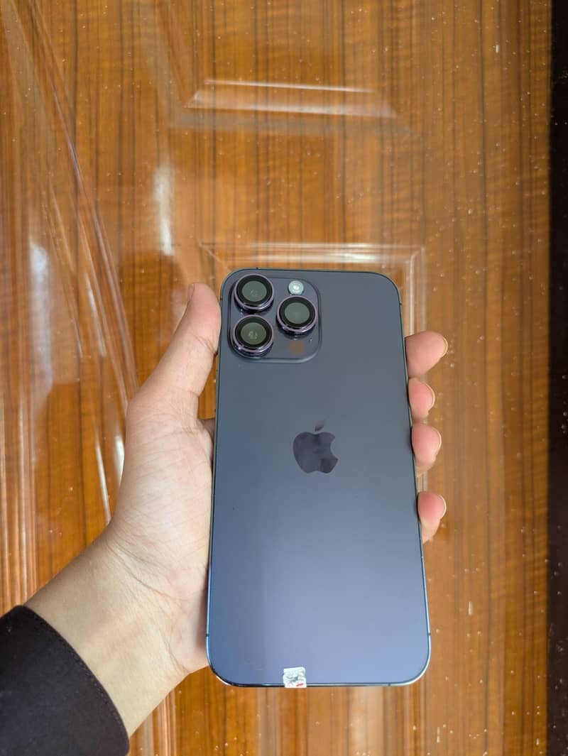 Apple iPhone 14 Pro Max 0