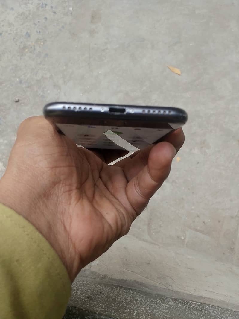 Apple iPhone 8 8