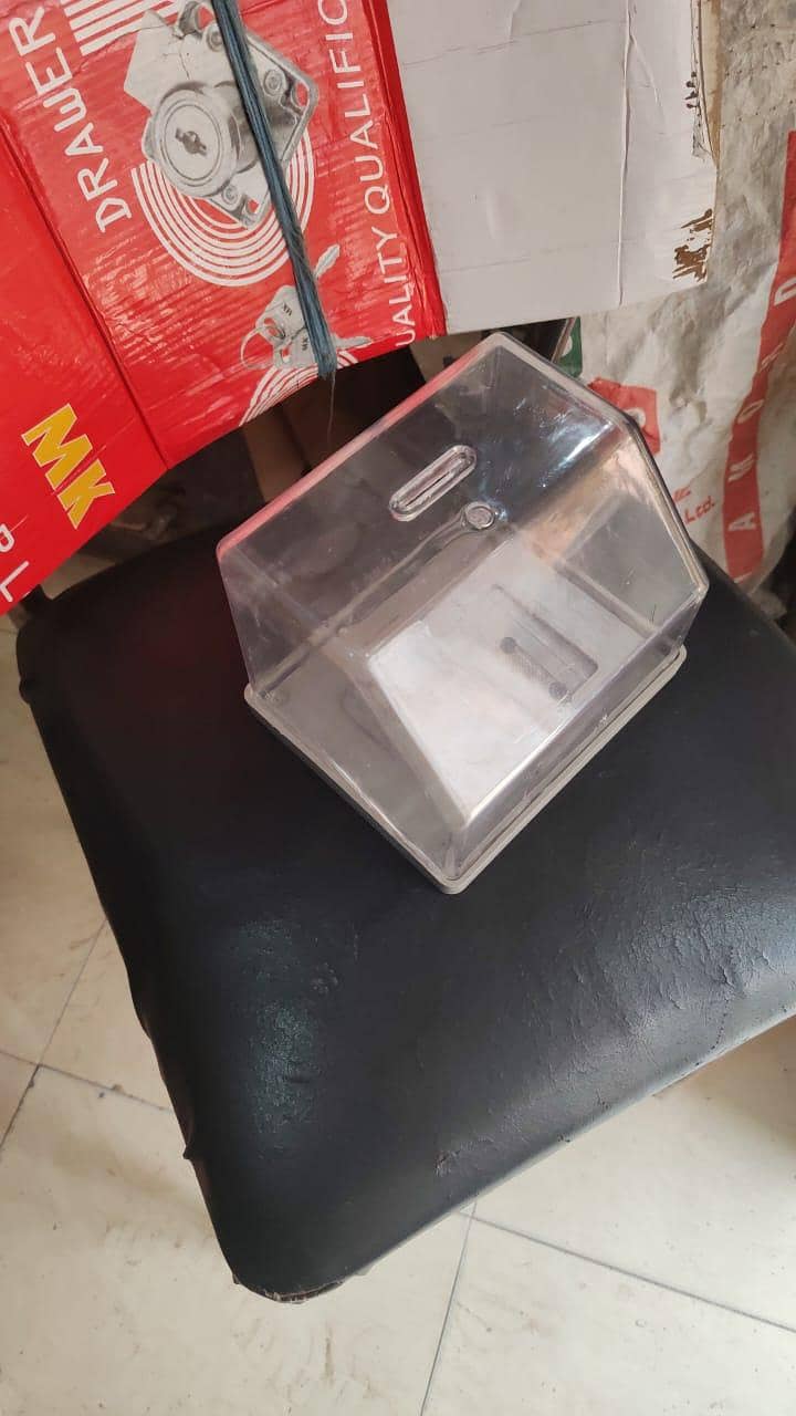 acrylic donation box 16