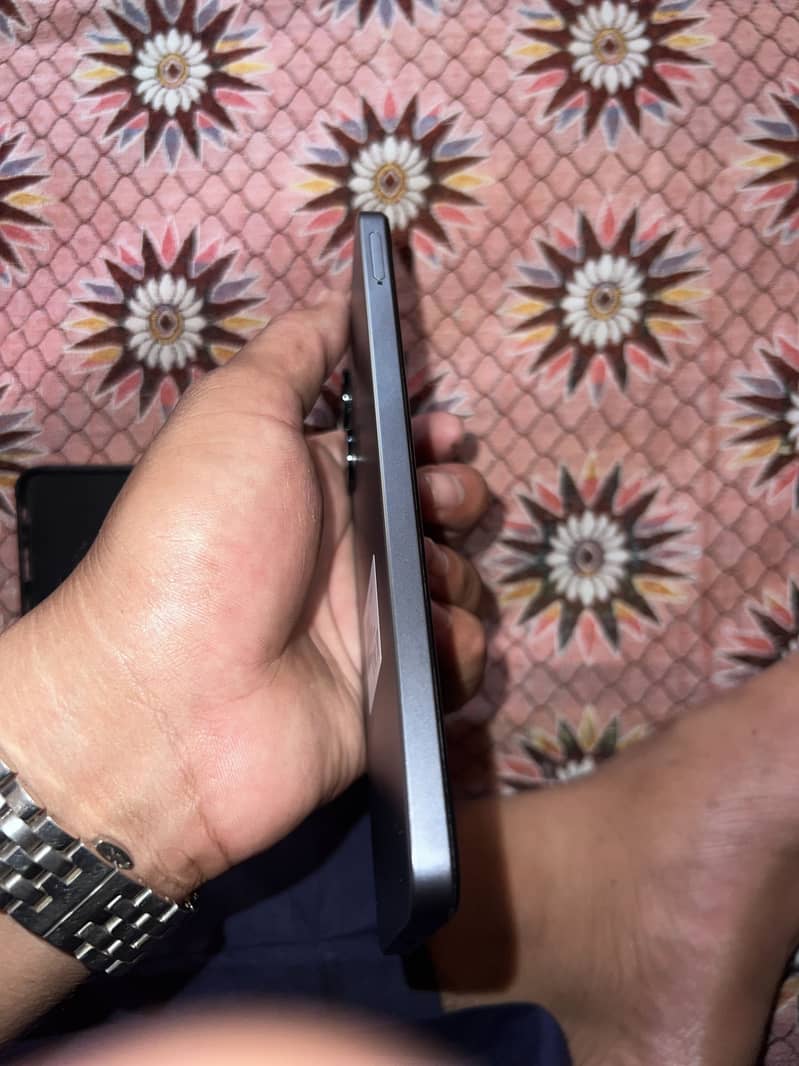 Realme Note 60x 4