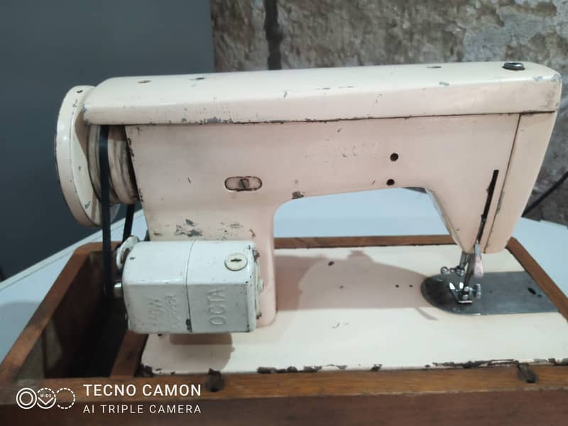 singer sewing machine and zigzag 1