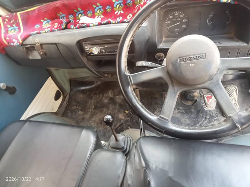 Suzuki Bolan 2014 2