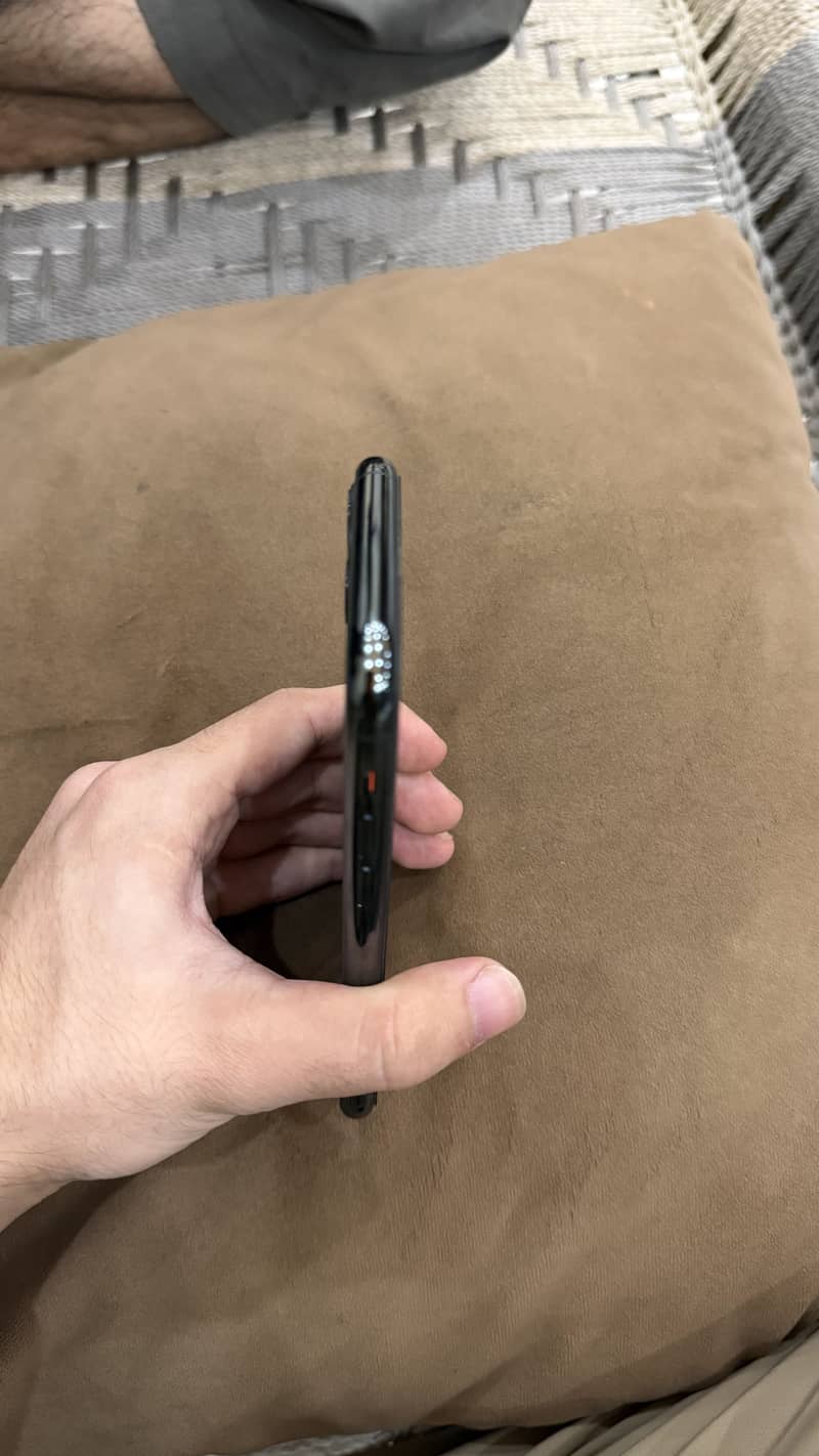 Apple iPhone 11 Pro 8
