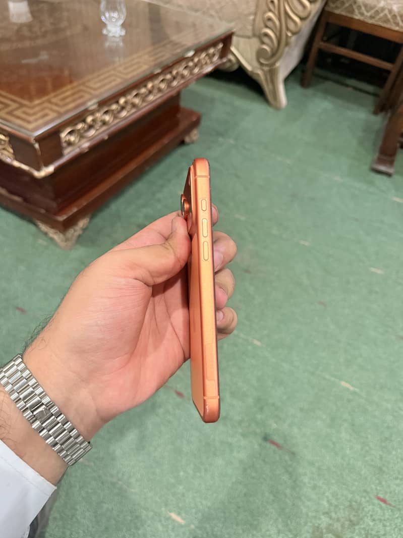 Apple iPhone 17 Pro Max 5