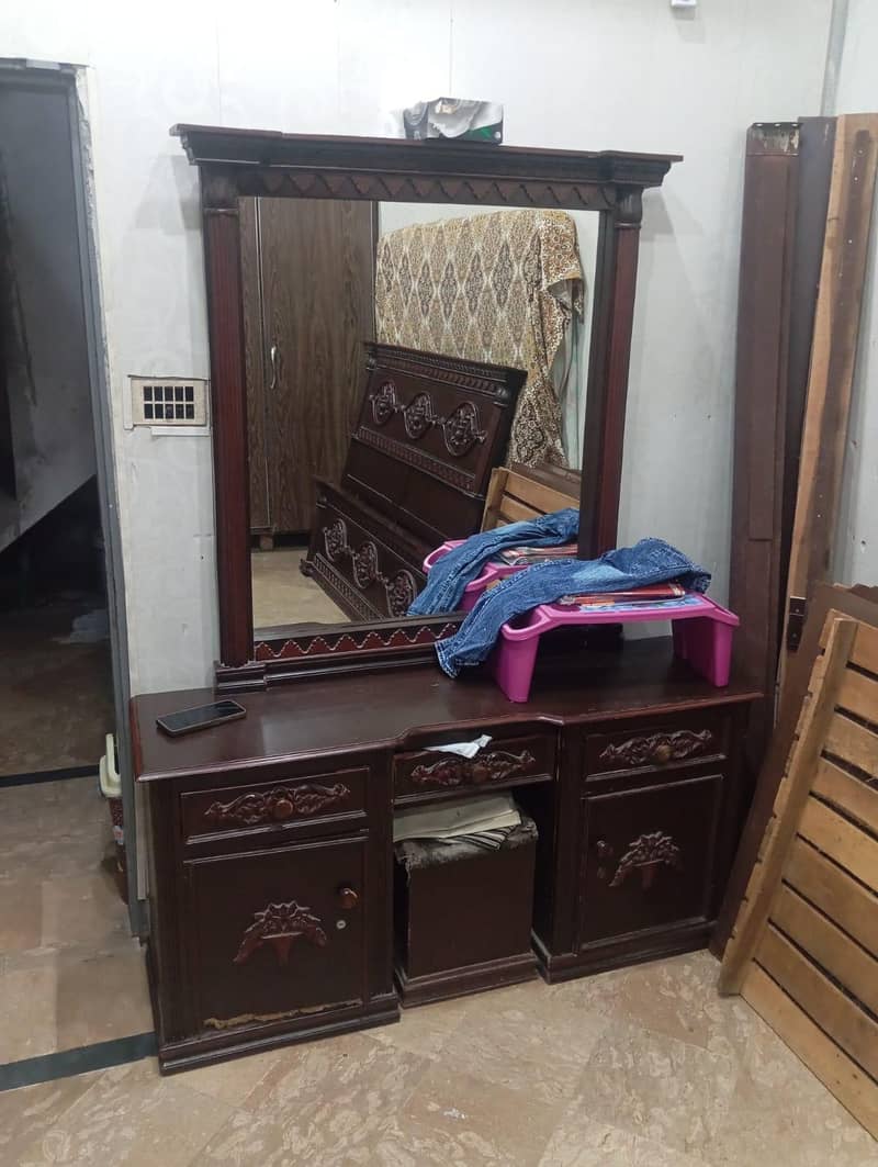 Solid Wooden King Size Bed Set with Side Table & Dressing Table 1