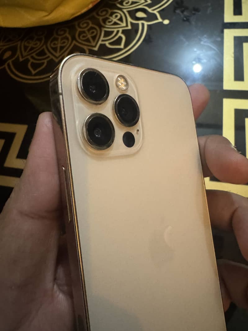 Apple iPhone 12 Pro 0