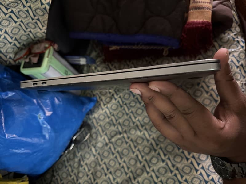  MacBook Pro 2019 – Core i9  2