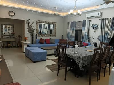 LEASED FLAT IN ASKARI 5 HAVING 3-BED 3000 SQUARE FEET FOR QUICK SALE