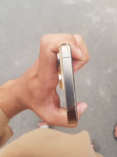 Apple iPhone 14 Pro