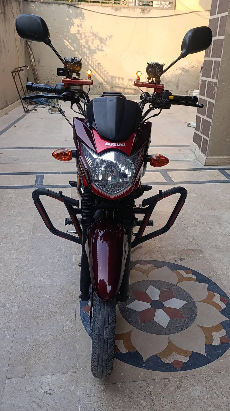 Suzuki GR 150 7