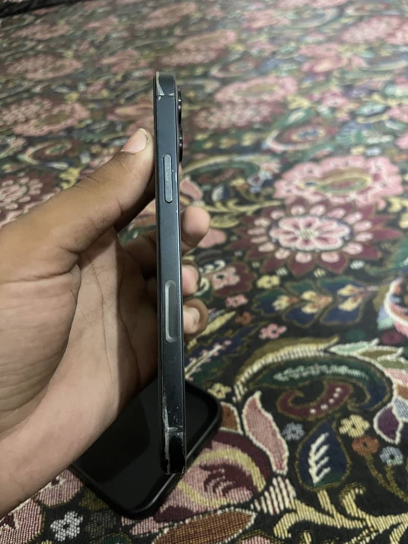 iPhone 12 Pro sim working  Exchange possible 7