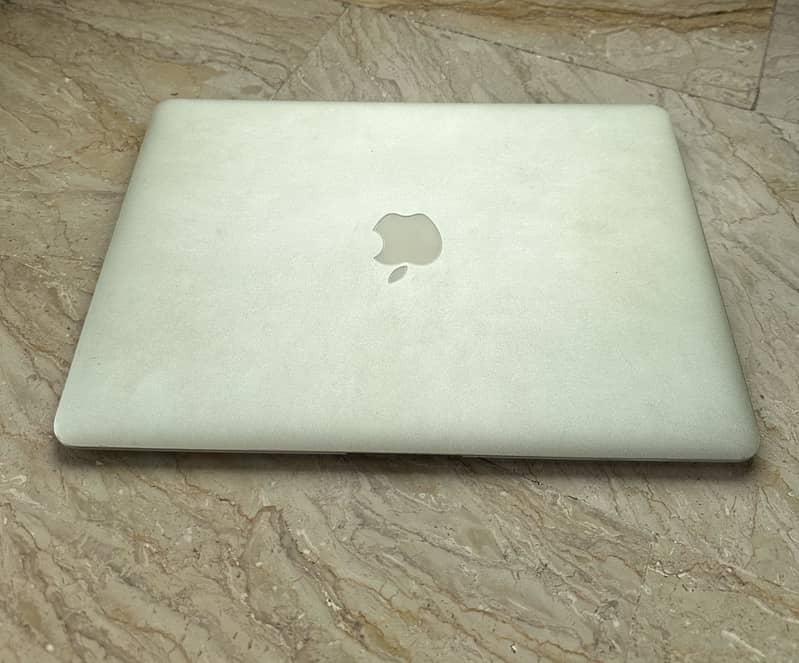 Apple MacBook Air 1